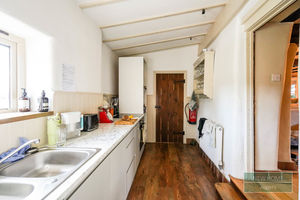 Photo 32- click for photo gallery